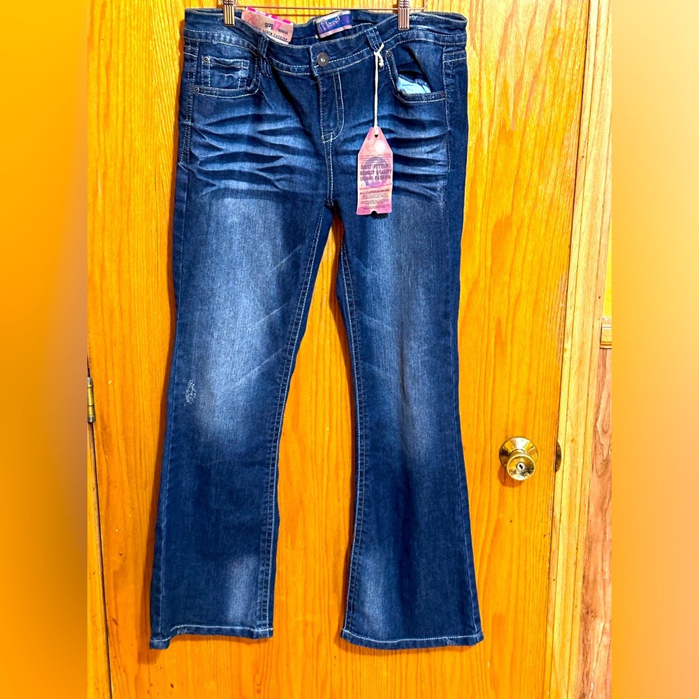 Wallflower NWT boot cut juniors size 17